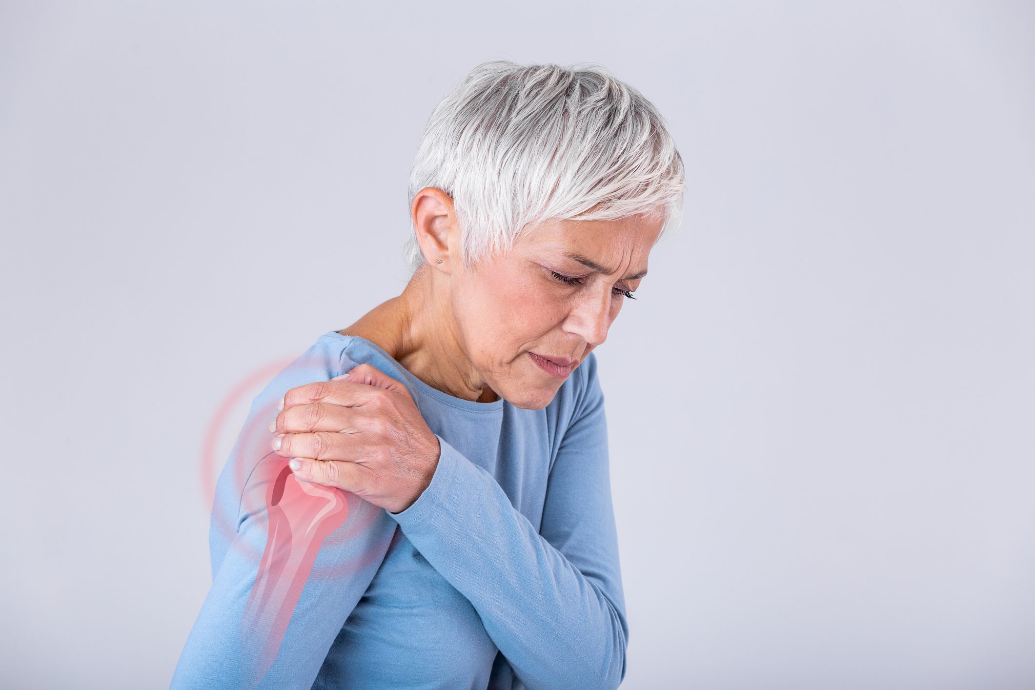 Senior woman with shoulder pain. Elderly woman is enduring awful ache. Shoulder Pain In An Elderly Person. Senior lady with shoulder pain Senior woman with shoulder pain. Elderly woman is enduring awful ache. Shoulder Pain In An Elderly Person. Senior lady with shoulder pain